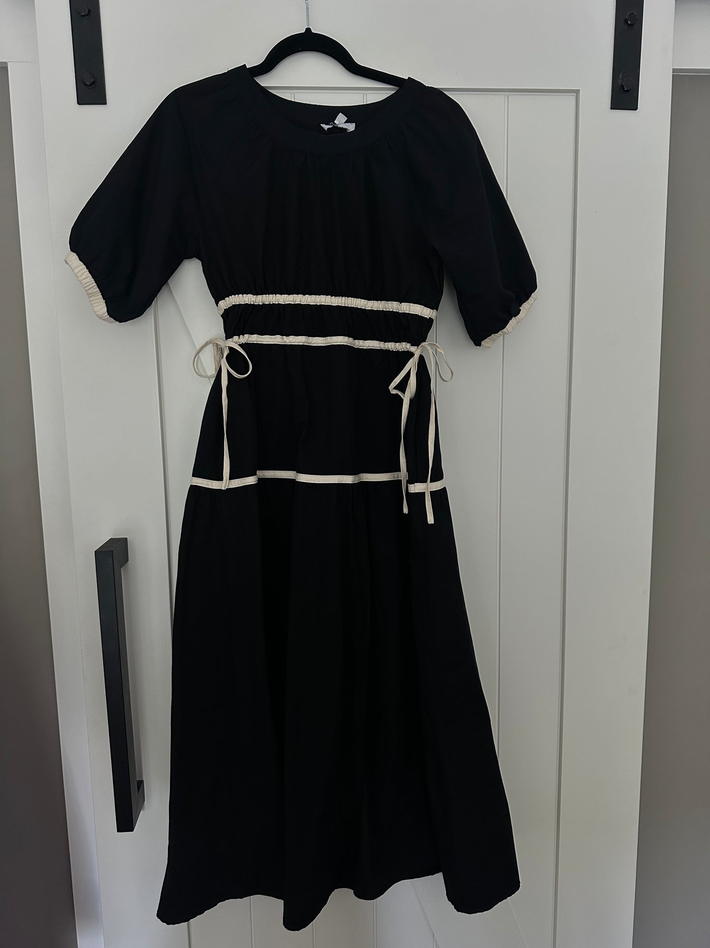 The Briar Bow Dress in Black and White