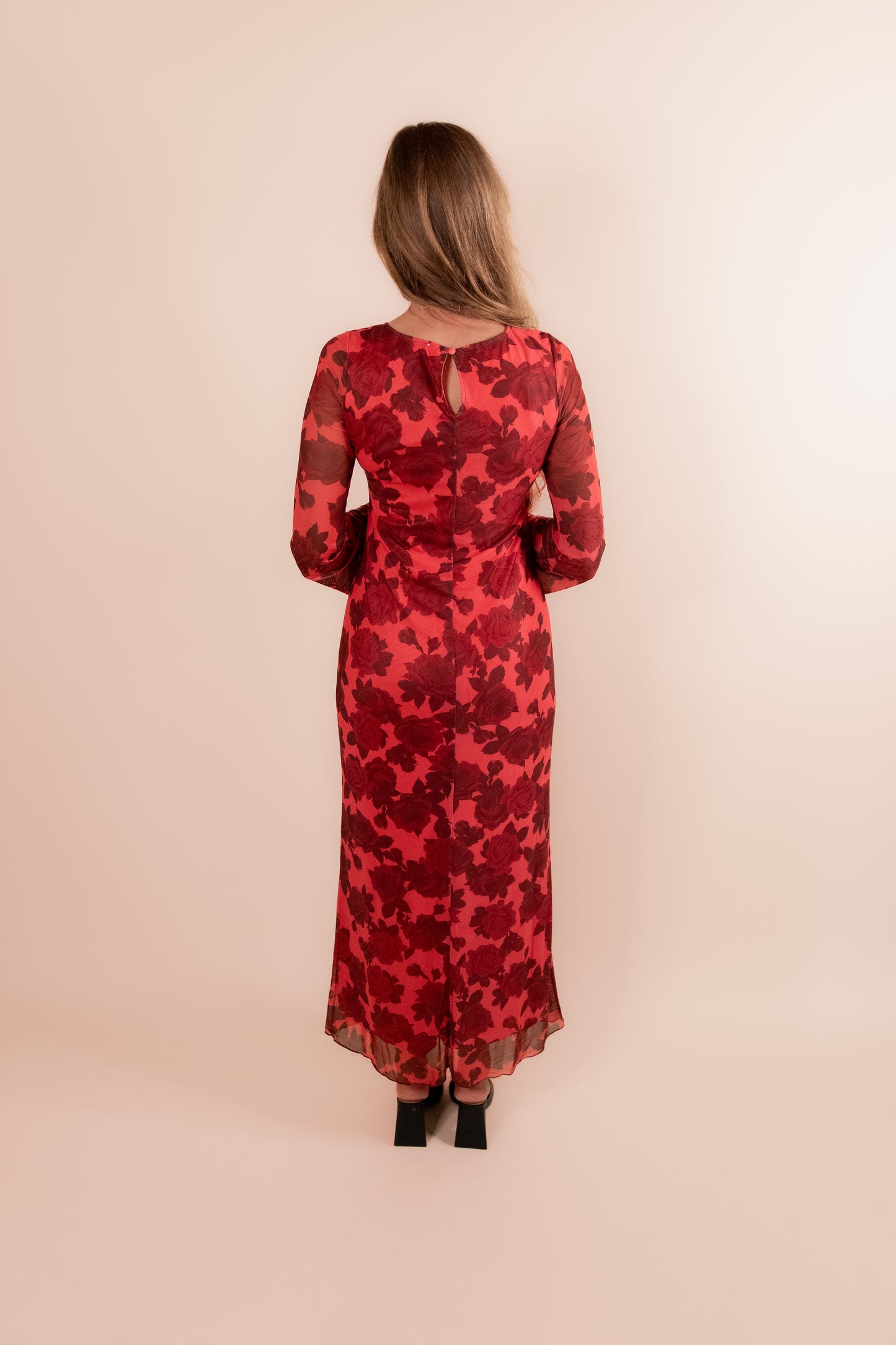 The Lola Mesh Maxi in Rose Floral