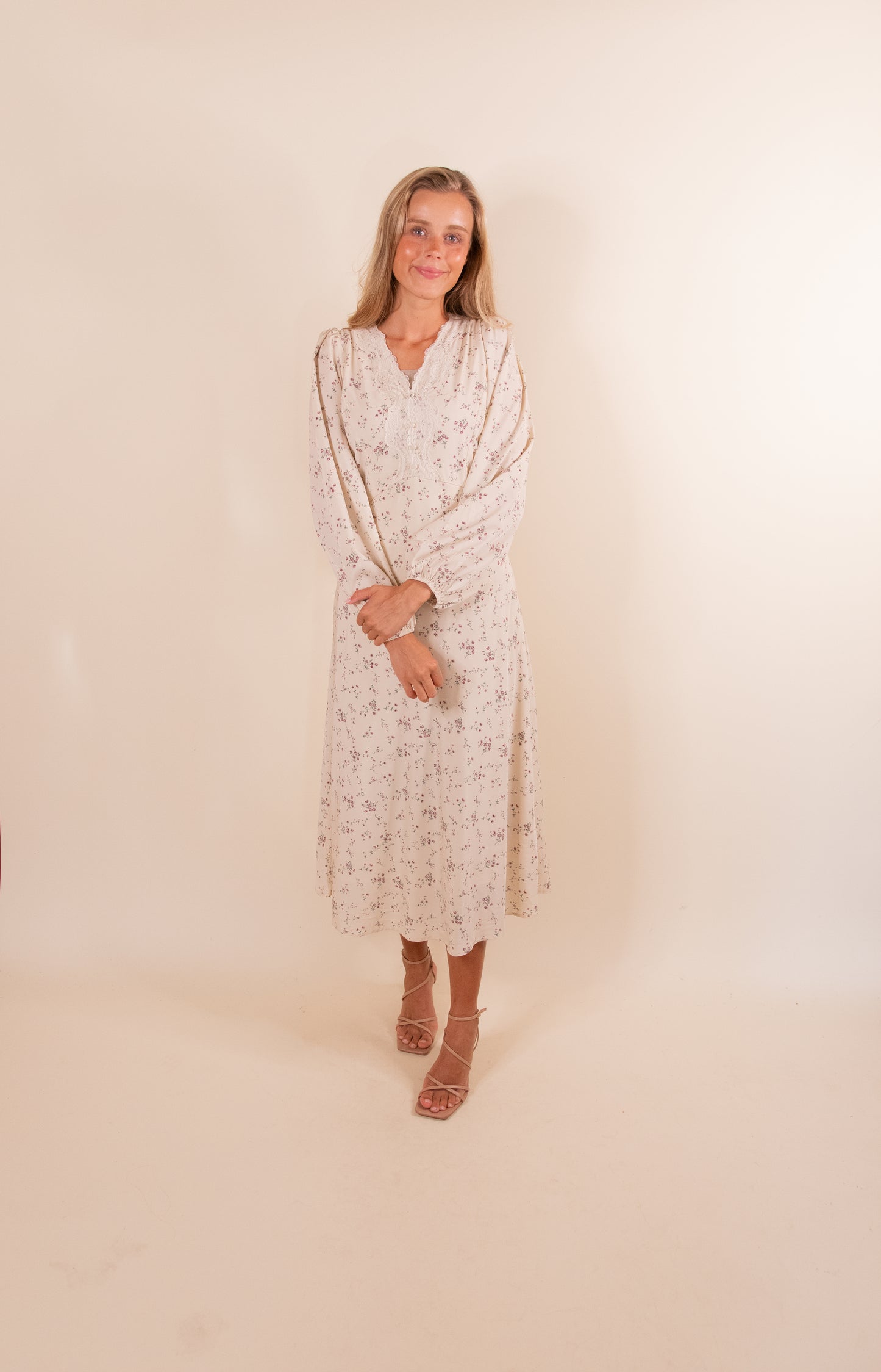 The Violet Lace Trim Fall Floral Dress