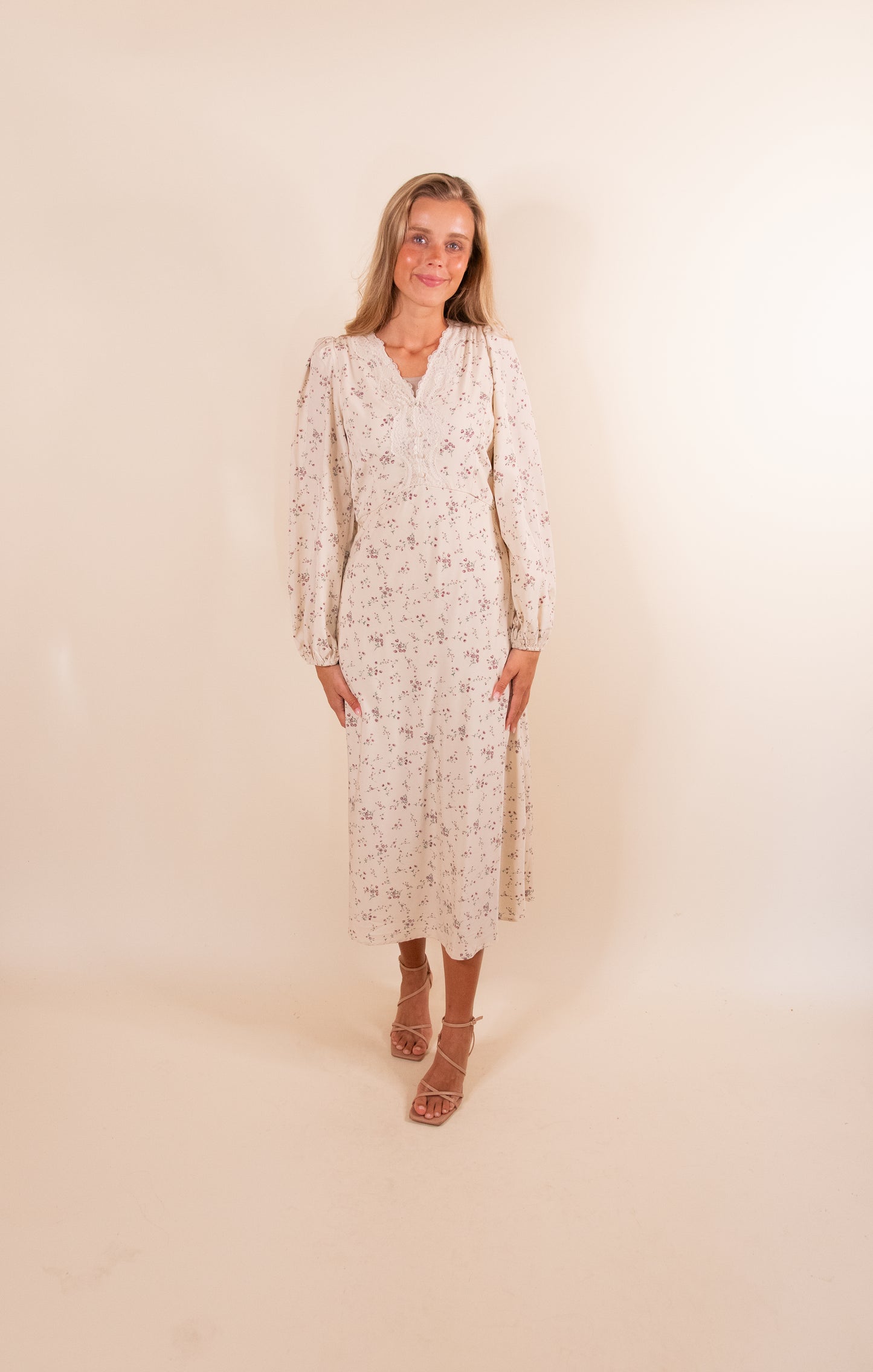 The Violet Lace Trim Fall Floral Dress