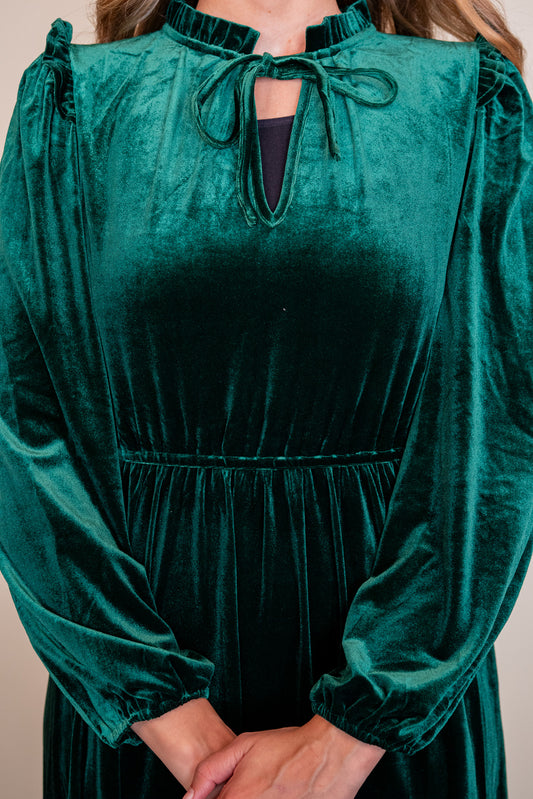 The Iris Velvet Midi Dress in Emerald