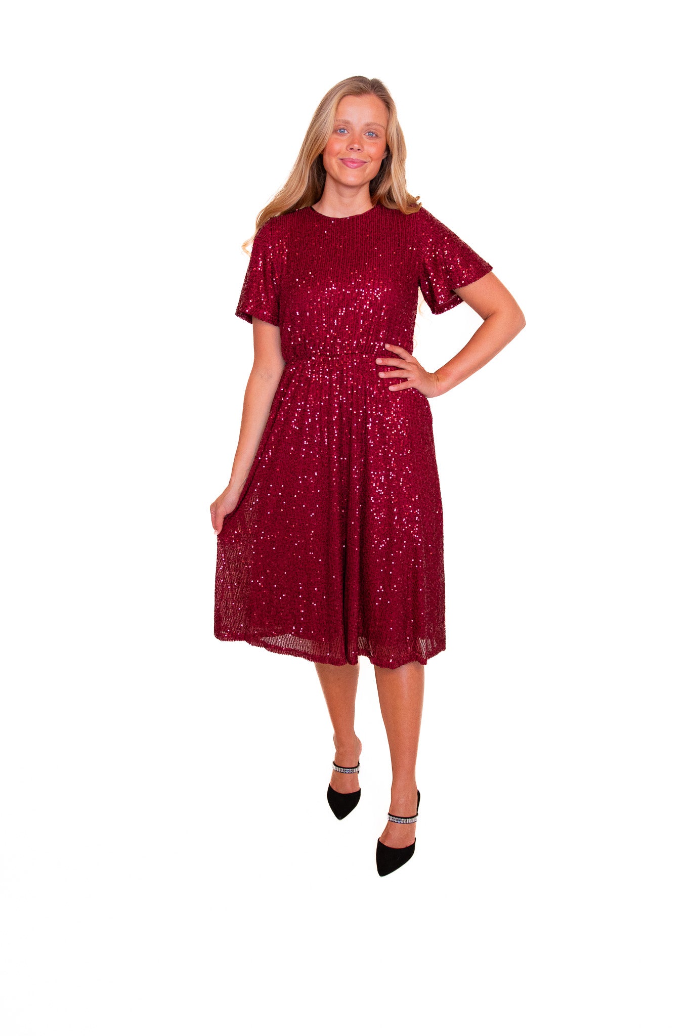 The Elsie Sequined Dress in Cranberry