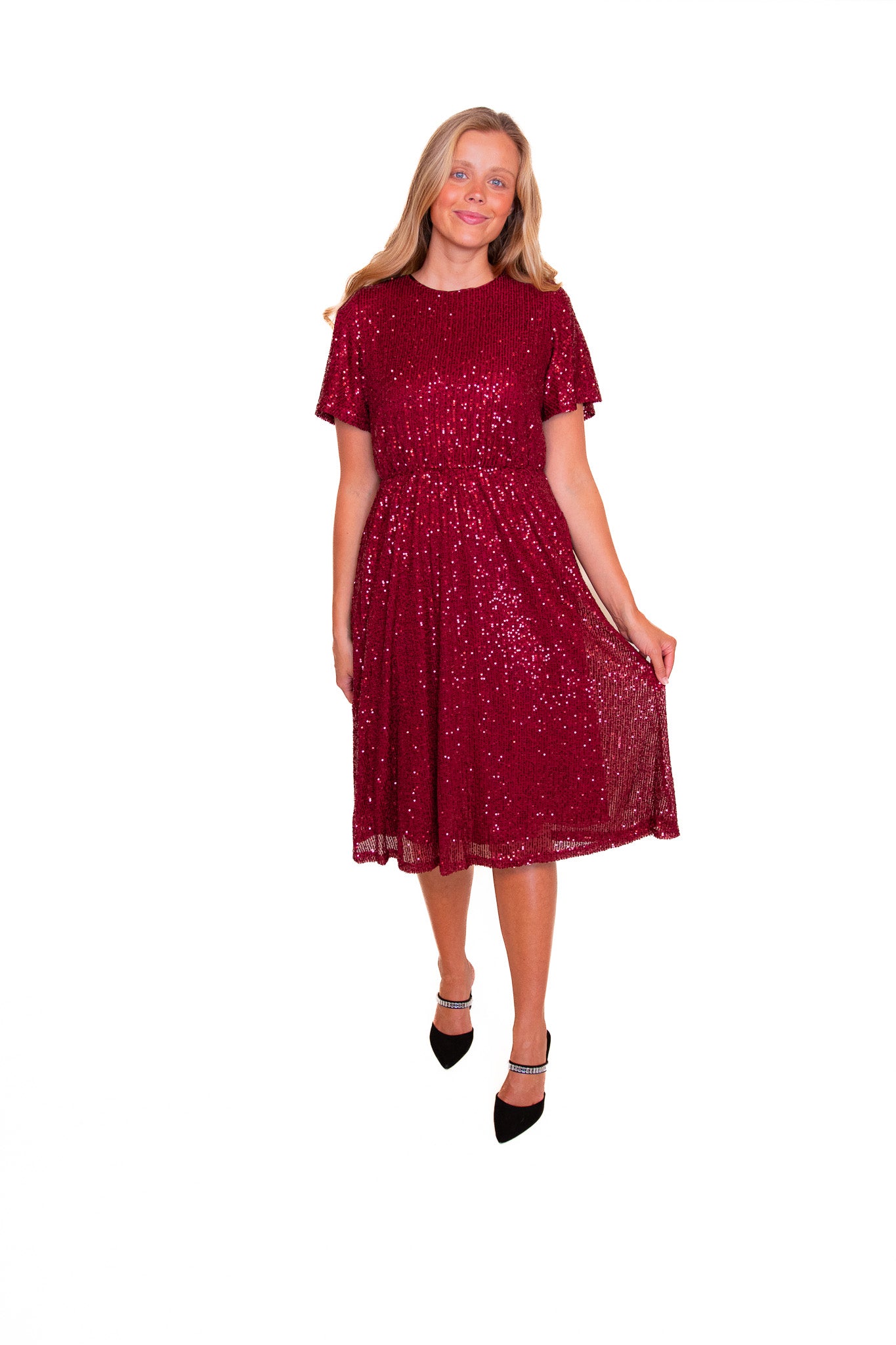 The Elsie Sequined Dress in Cranberry