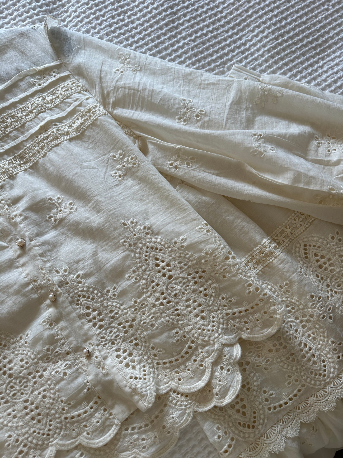 The Winnie Scalloped Set