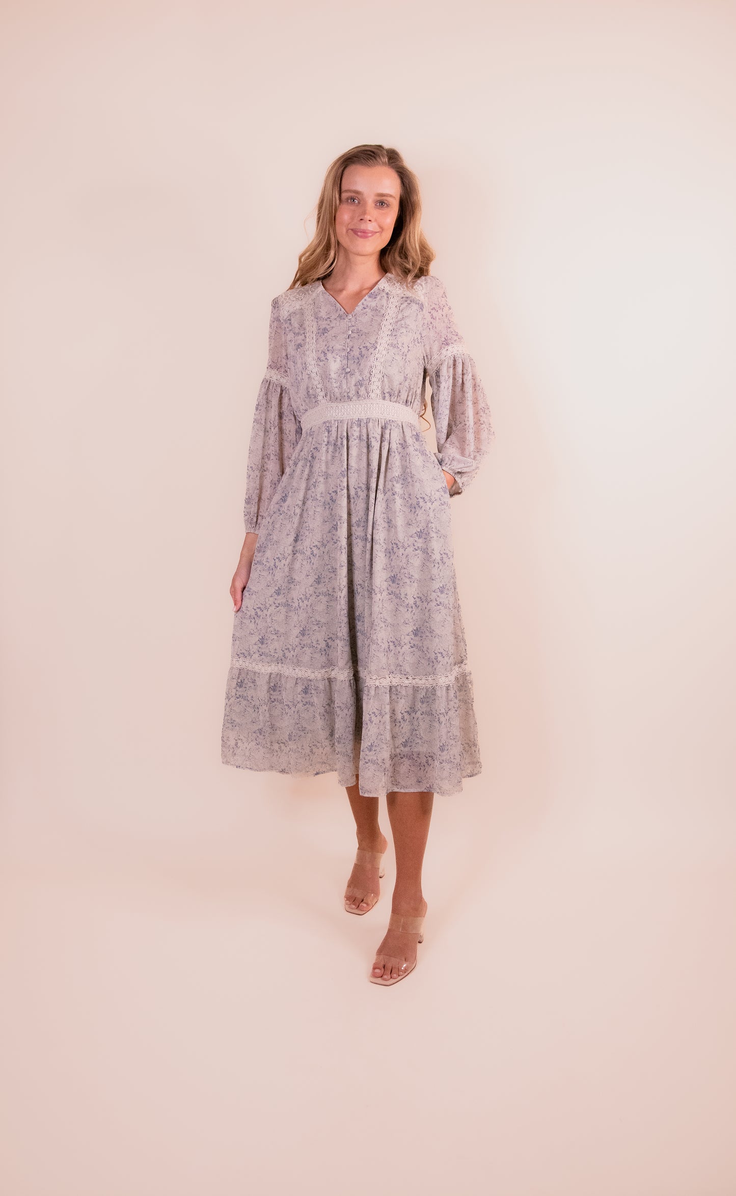 The Alice Midi Dress in Blue Floral