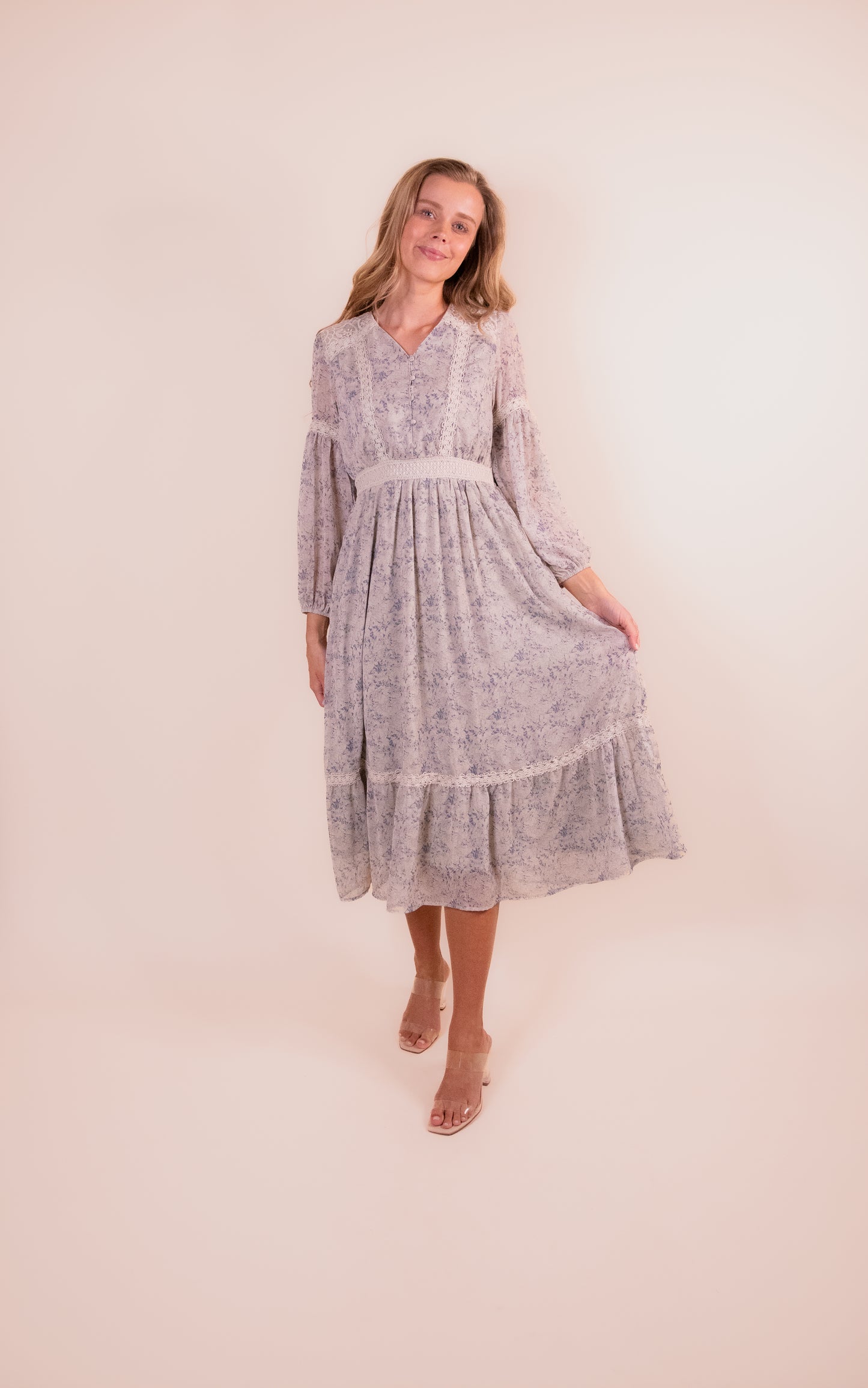 The Alice Midi Dress in Blue Floral