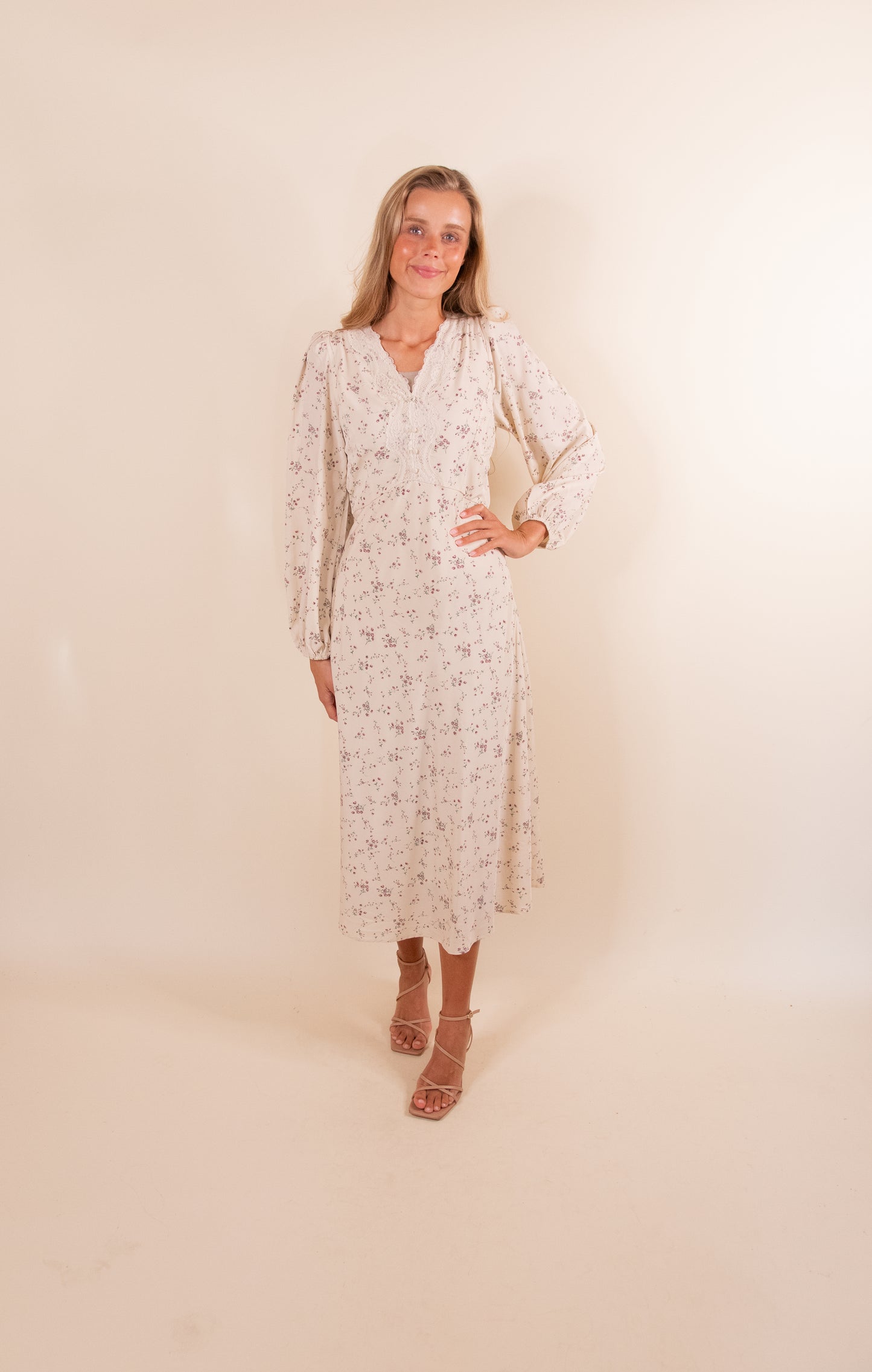 The Violet Lace Trim Fall Floral Dress