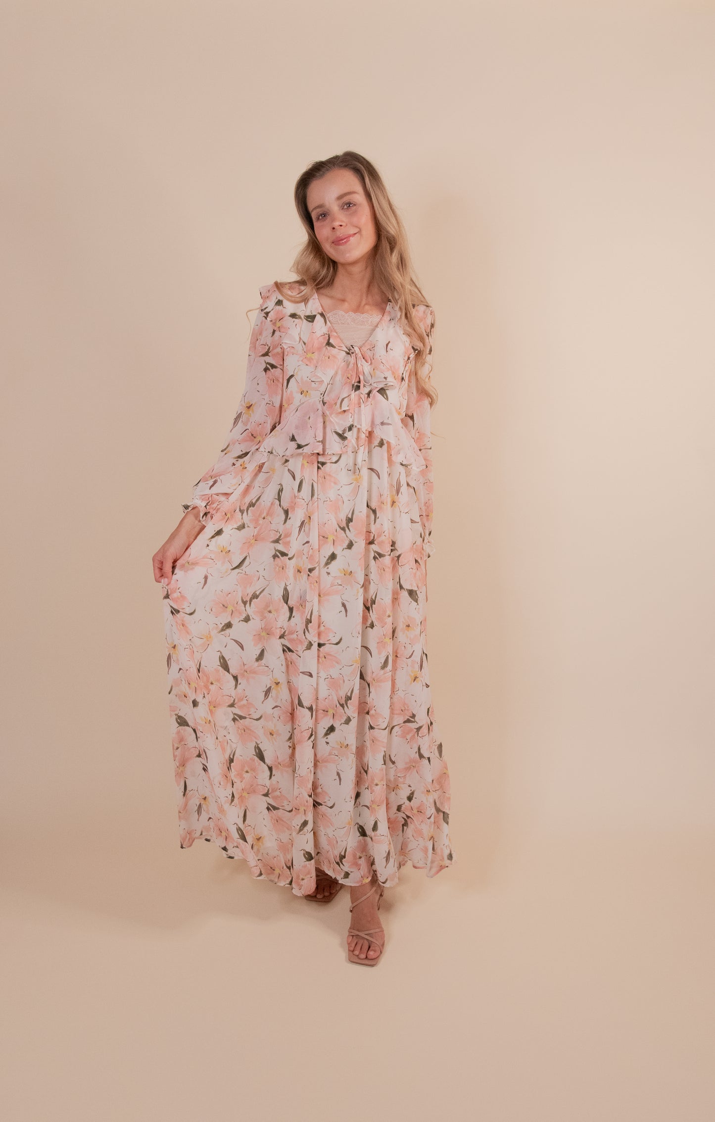 The Eden Floral Maxi Dress in Creme Floral