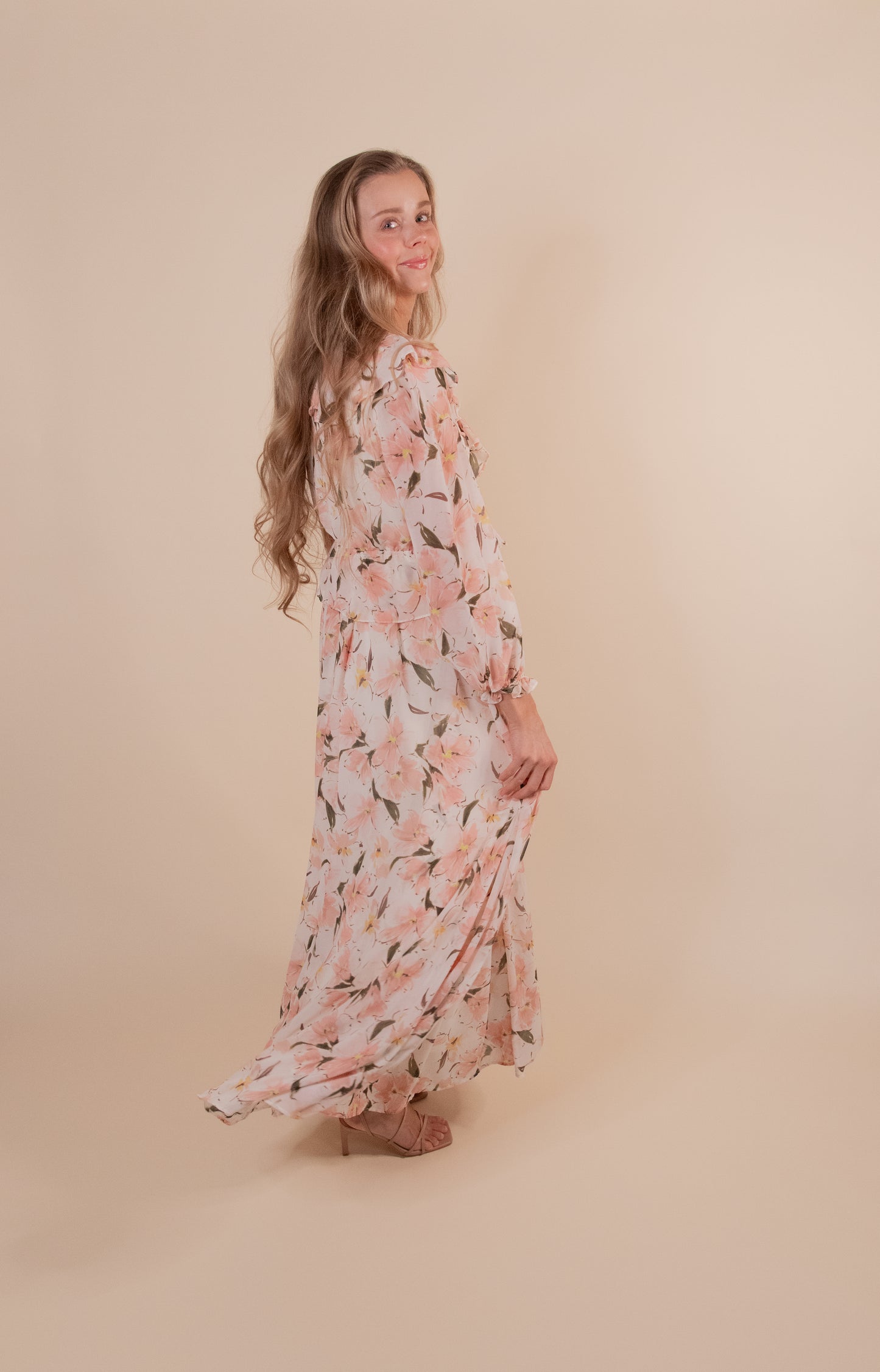 The Eden Floral Maxi Dress in Creme Floral